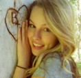 /album/galerie-photos/bridgit-mendler-jpg/